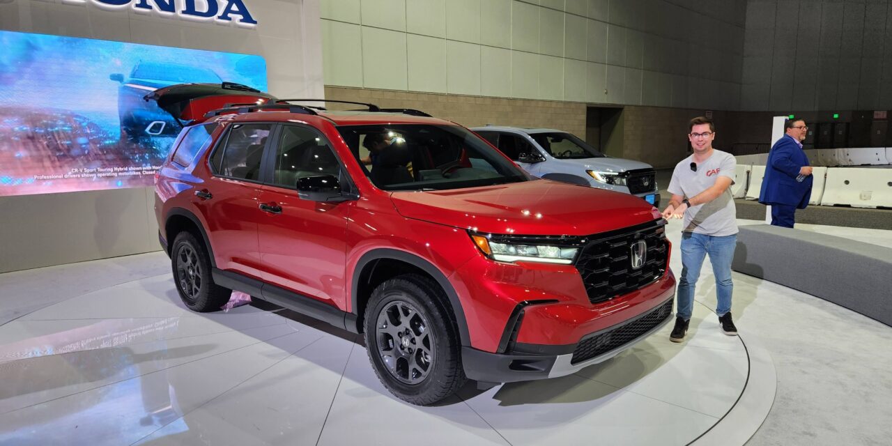 <strong>FIRST LOOK!</strong> <strong>All-new 2023 Honda Pilot is Big AND Bold</strong>