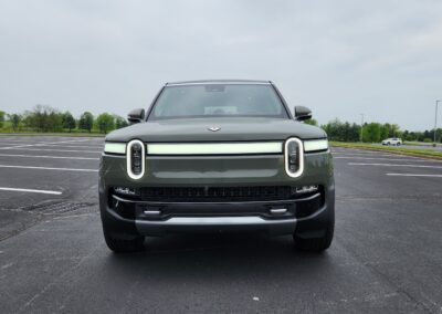 Rivian R1S Front