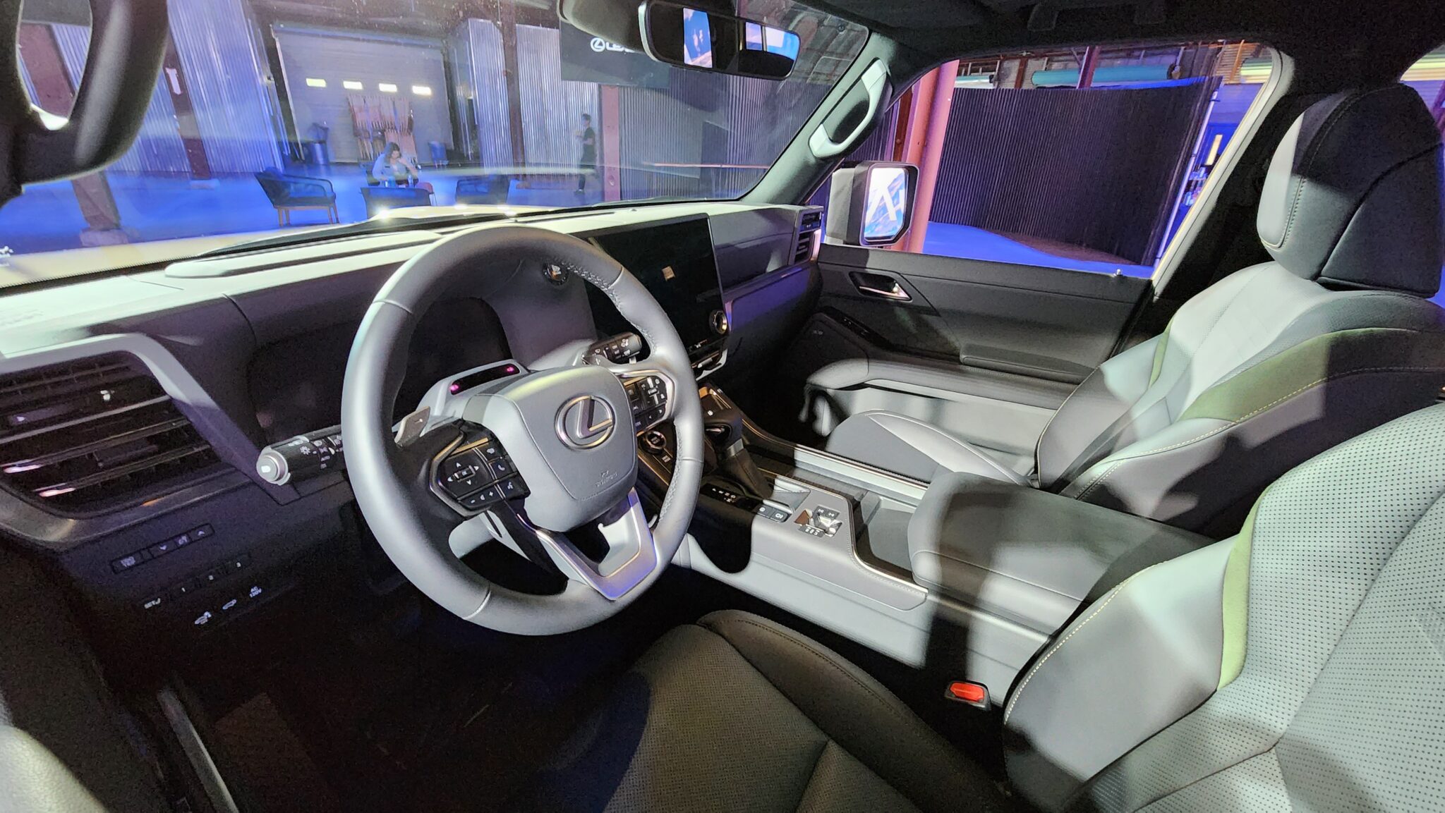 2024 Gx 550 Premium Interior Fey Mandie