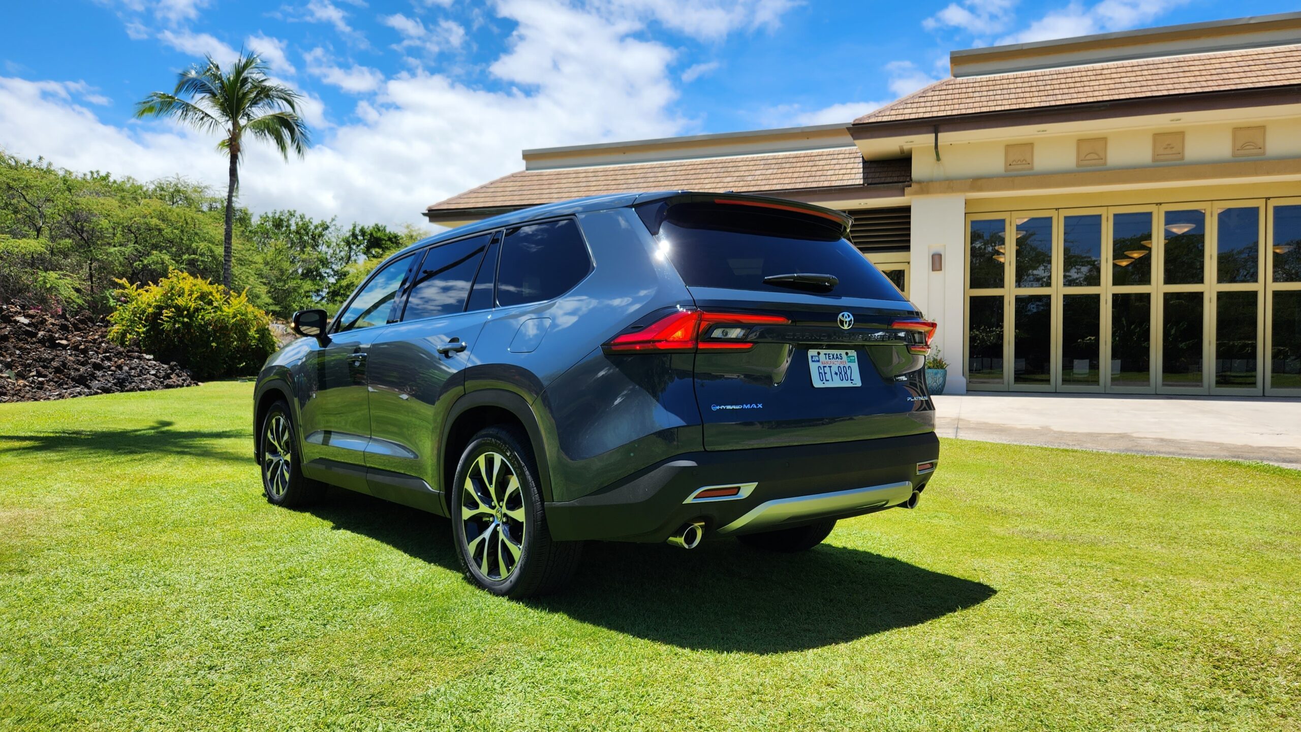 2024 Toyota Grand Highlander Vs. 2024 Lexus TX; What's The Difference?
